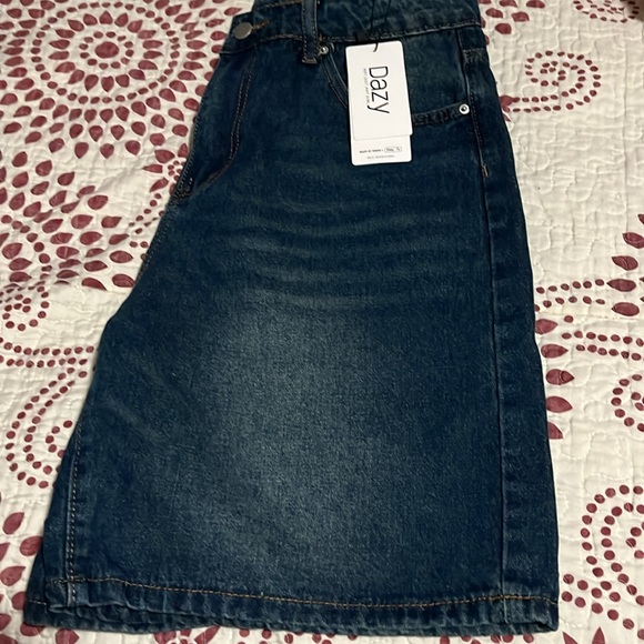 Small Waist XL Shirts Dazy - Picture 3 of 3